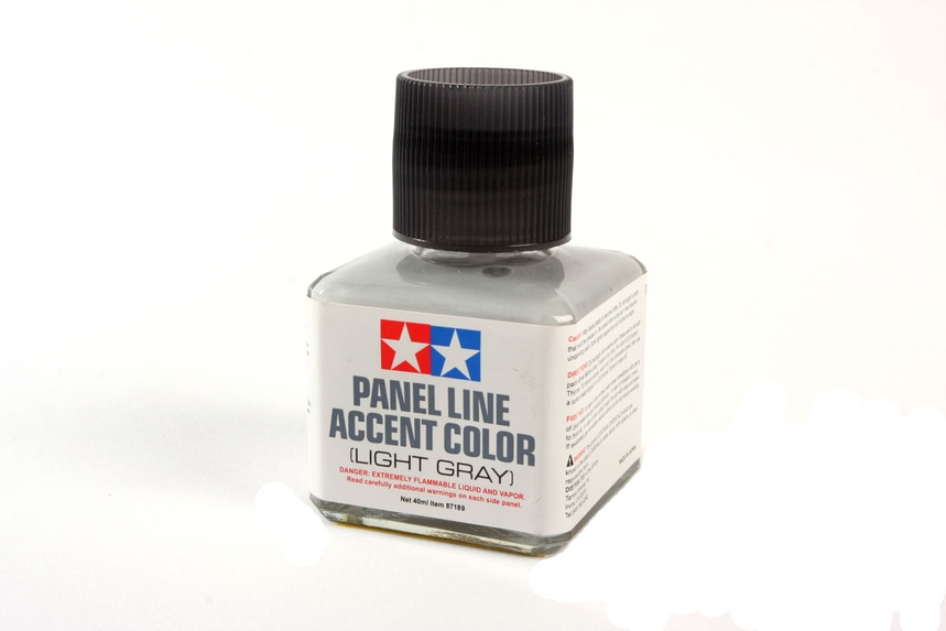 Tamiya Supplies - Panel Line Accent Color: Light Gray